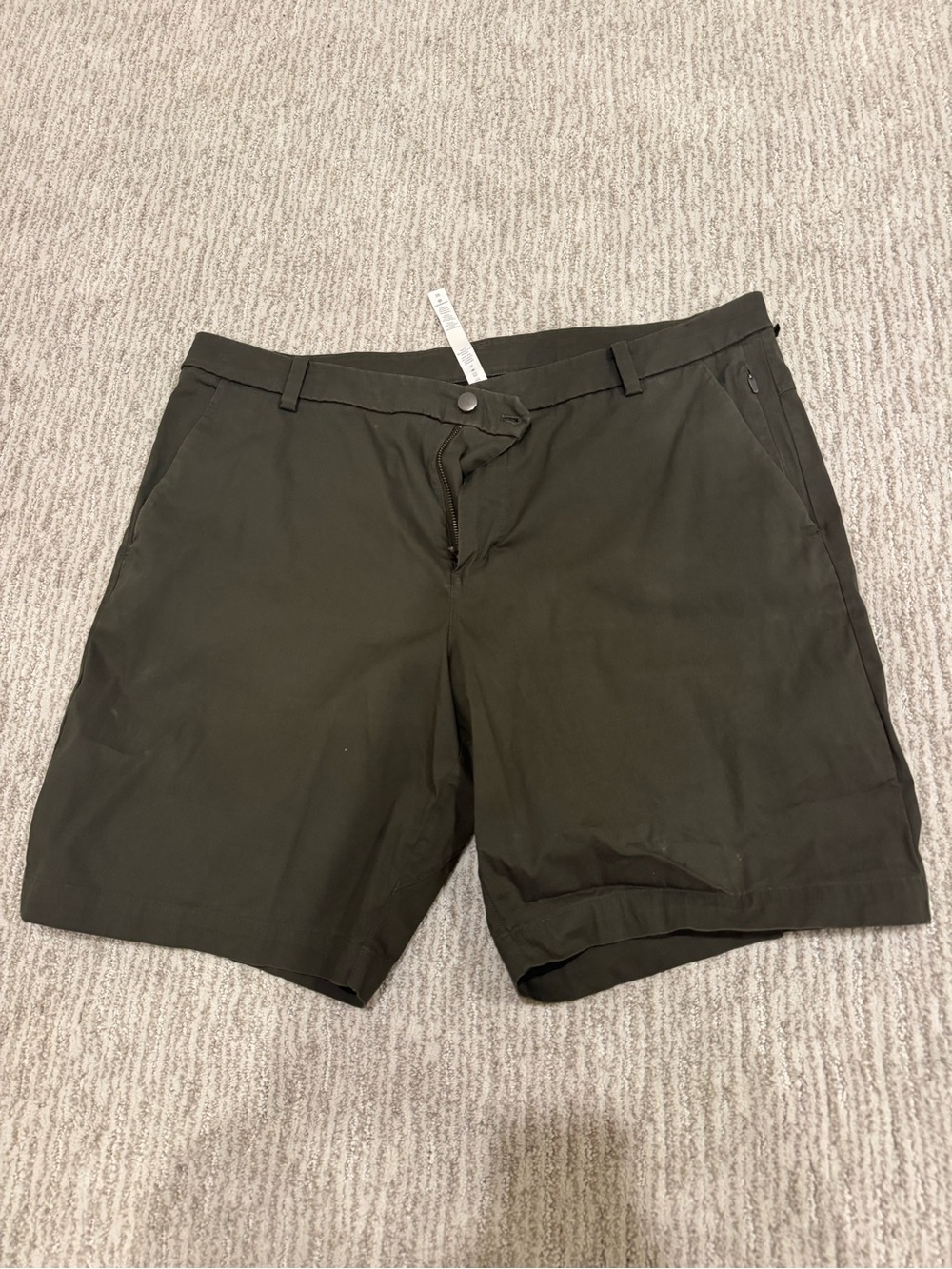 lululemon athletica Men's Olive Green Performance Flat-Front Shorts